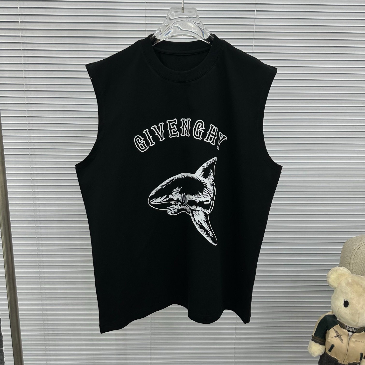 Broken head shark print loose sleeveless sport tank top
