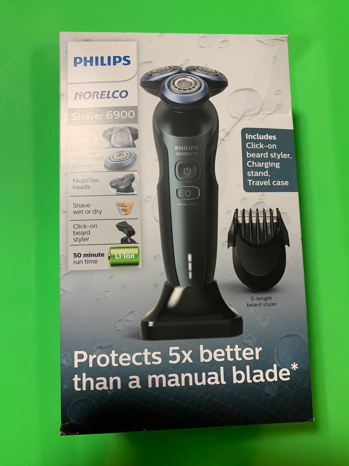 Philips Norelco Shaver 6900