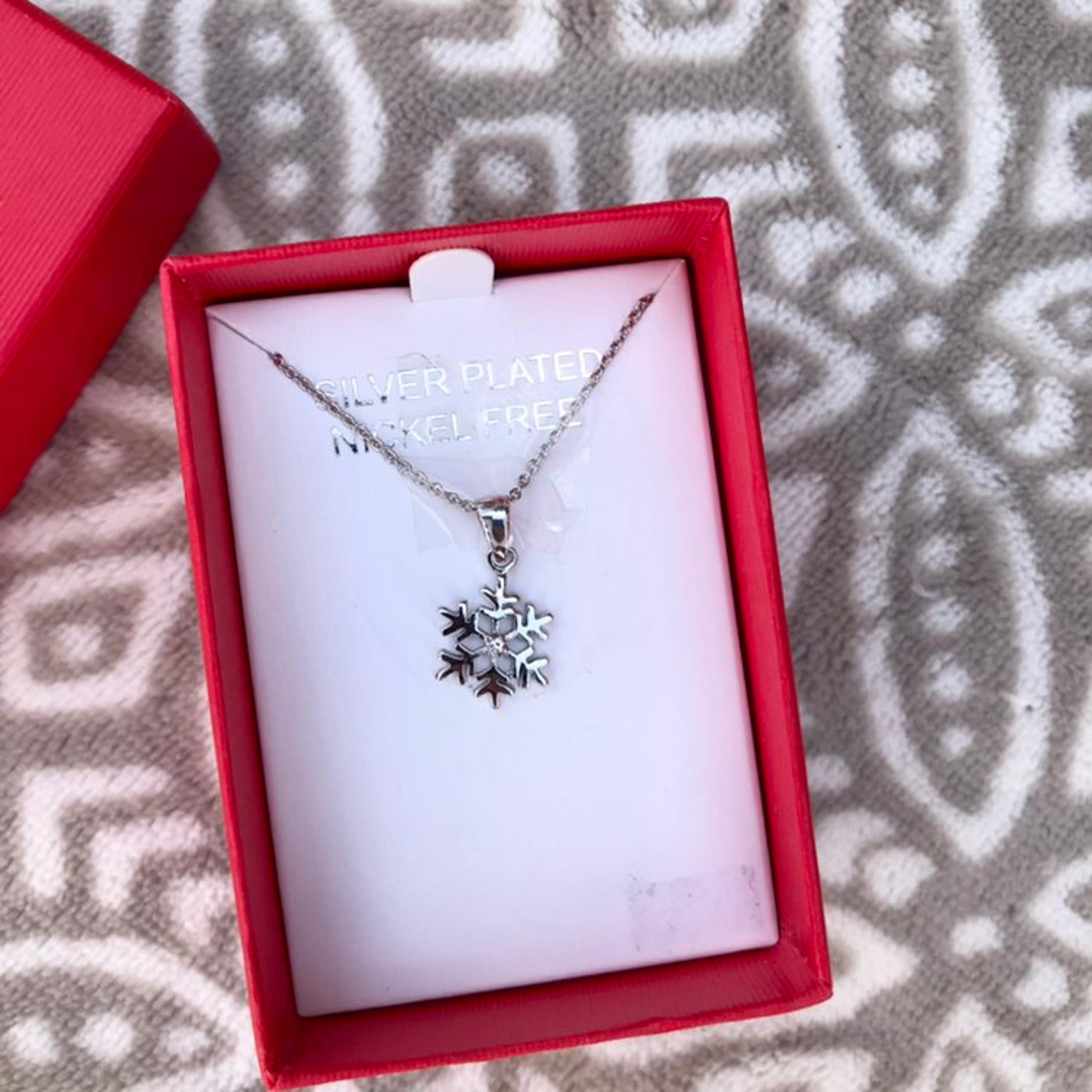 Silver Plated Snowflake Necklace 2011