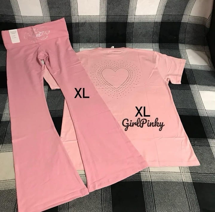 VS PINK FLARE LEGGINGS IN CAMEO PINK & CAMPUS TEE WITH BLING HEART LOGO XL