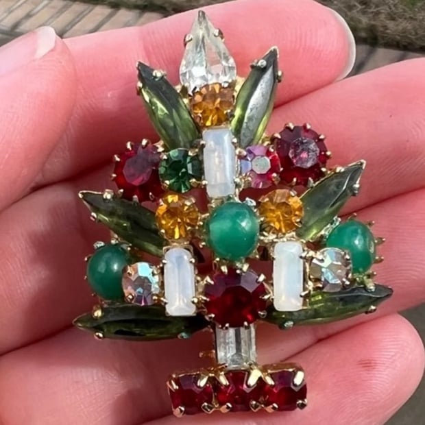 Weiss Candle Christmas Tree Vintage Figural Costume Brooch rhinestones