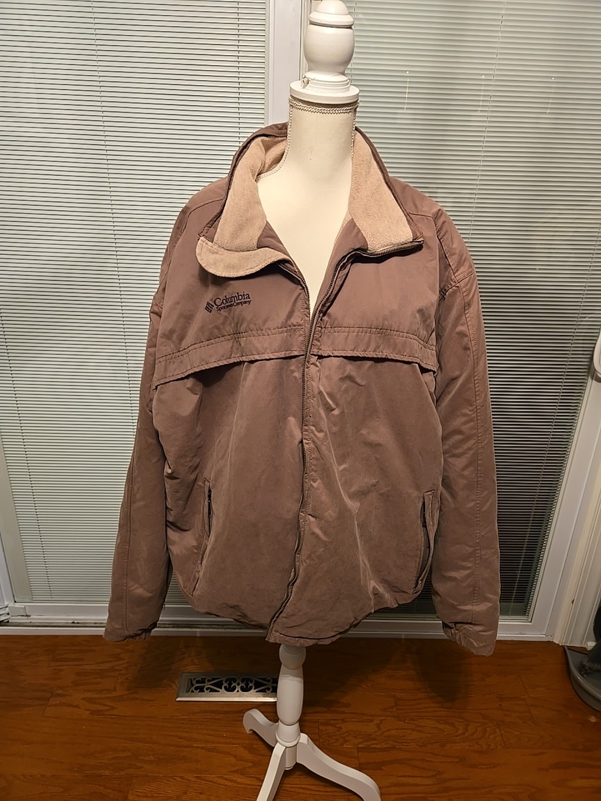 Men's Columbia Sportswear Company Jacket Size XXL Brown. Great Condition!!!!
