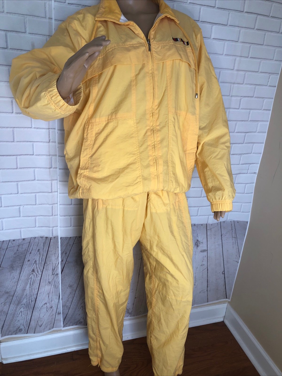 Vintage Wind Suit Catalina Woman Large 12/14 Yellow Excellent Condition