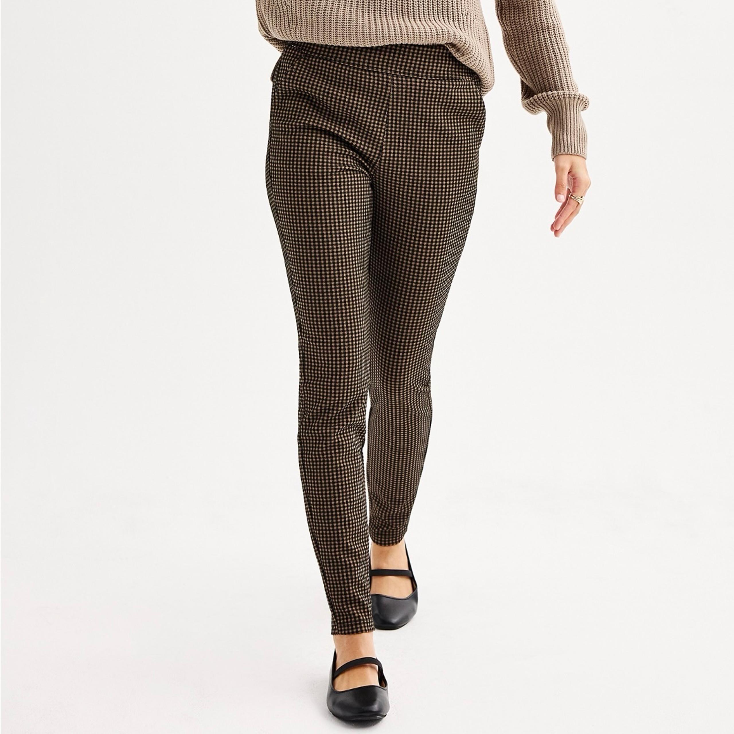 Juniors SO High Rise Ponte Pants SZ Large NWT