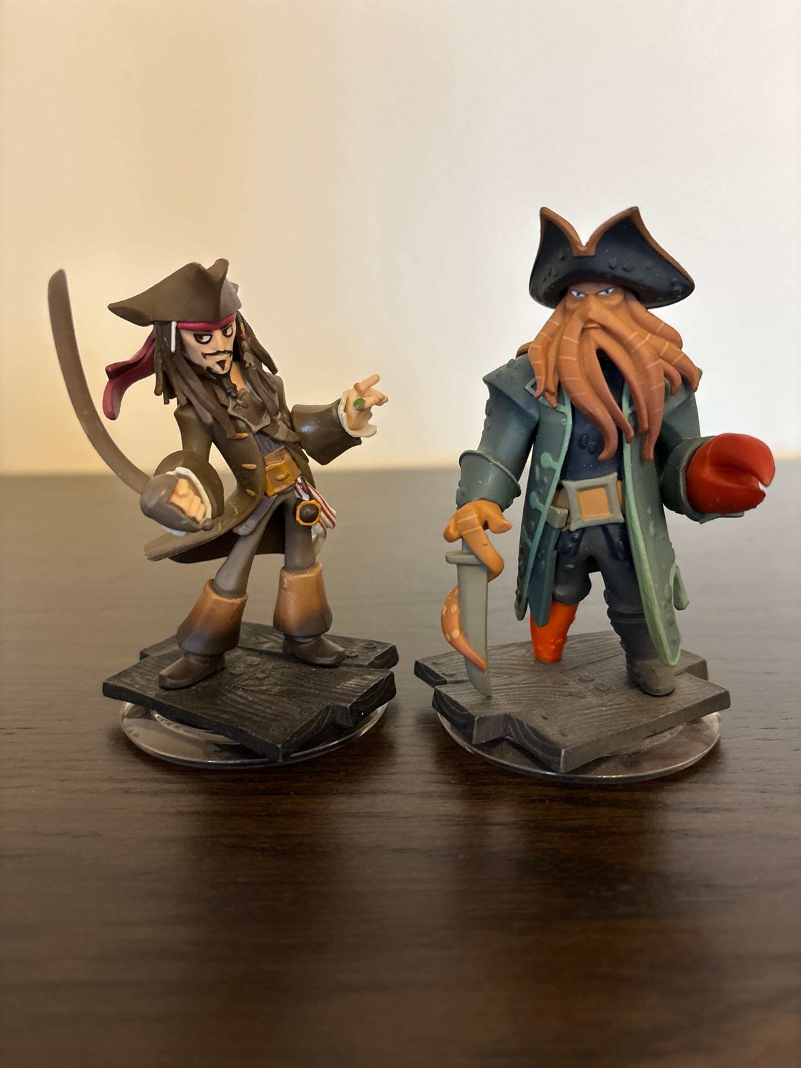 Disney Infinity Pirates of the Caribbean figures