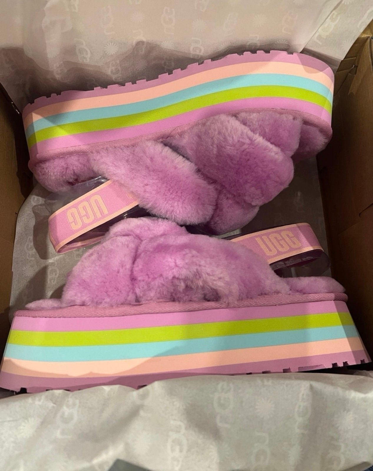 UGG disco knot slide women size US 9