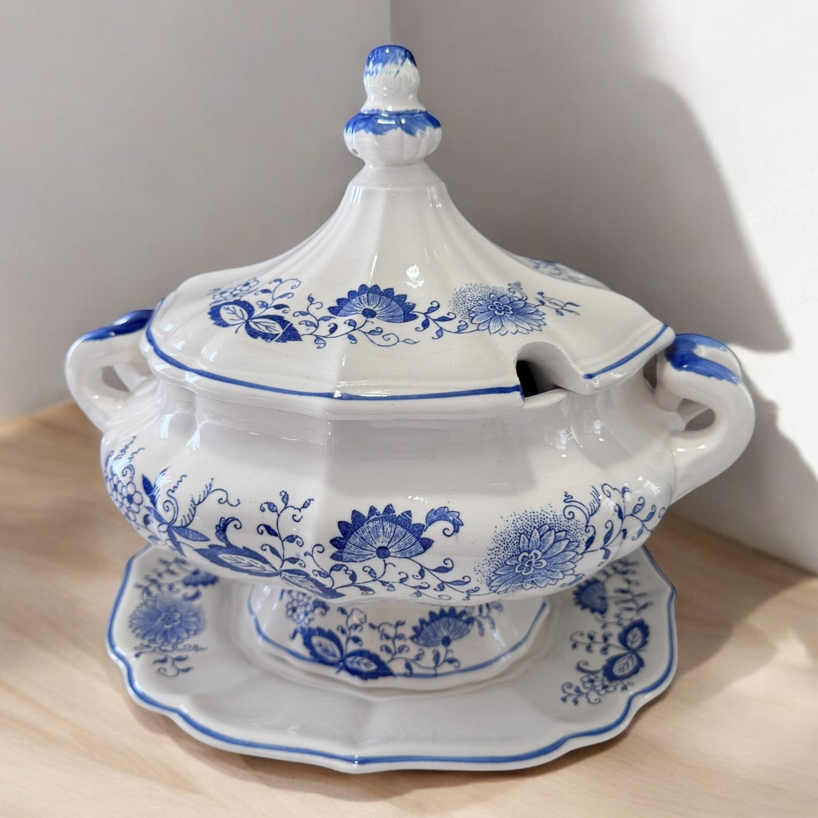 Blue Onion & White Porcelain Soup Tureen With Lid & Underplate No Ladle Vintage