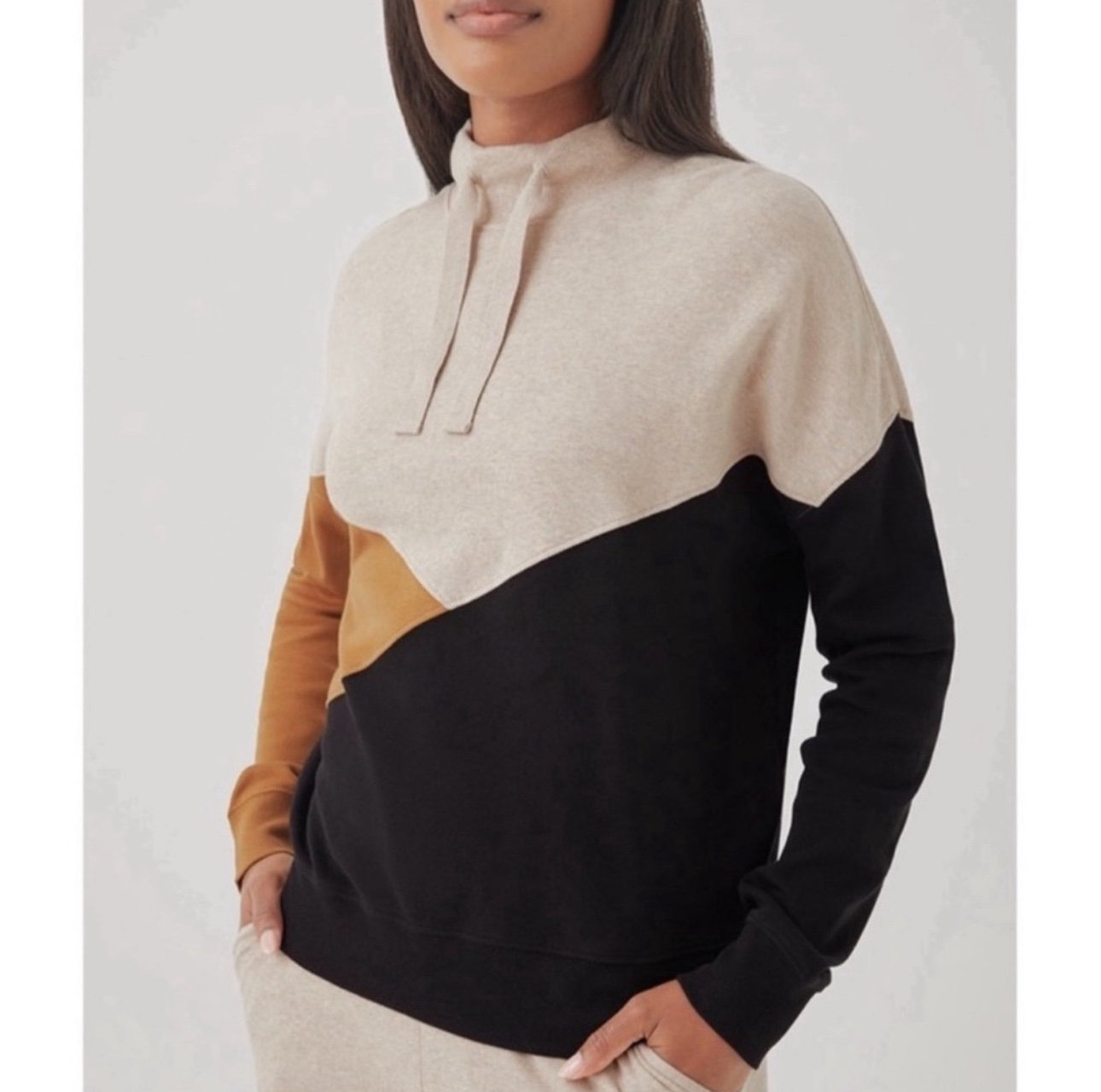 NWT Pact Size L 100% Organic Cotton Airplane Color Block Sweatshirt Wheat Chai