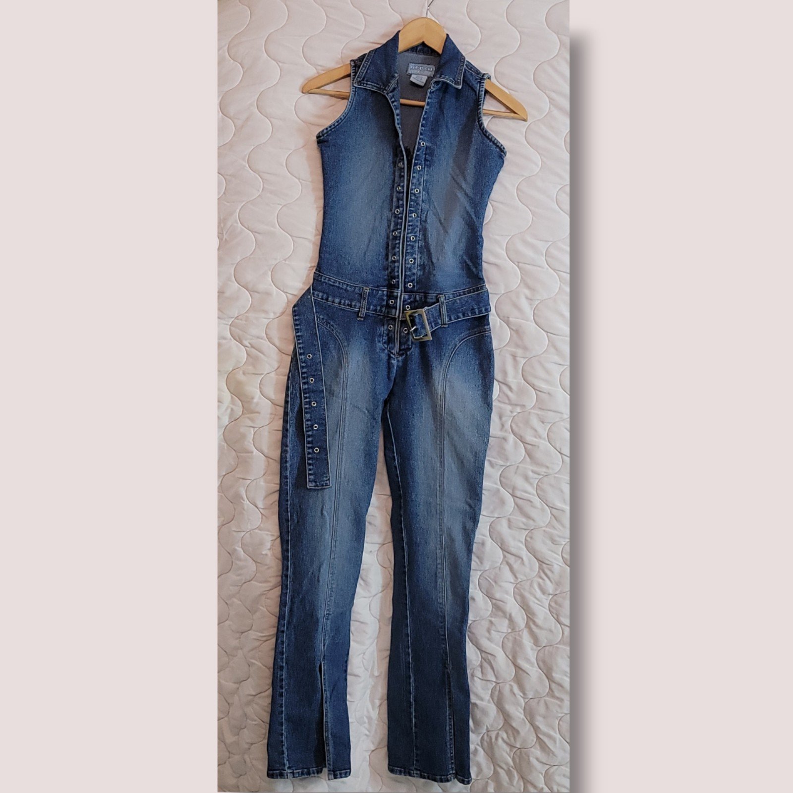 Neeso Jeans Jumpsuit For Women Slim Fit Zipper Sleeveless V-Neck Fashion Size 7.