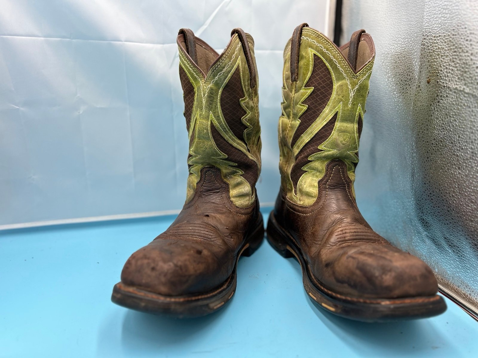 Ariat men 12 composite toe vented Cowboy work Boots