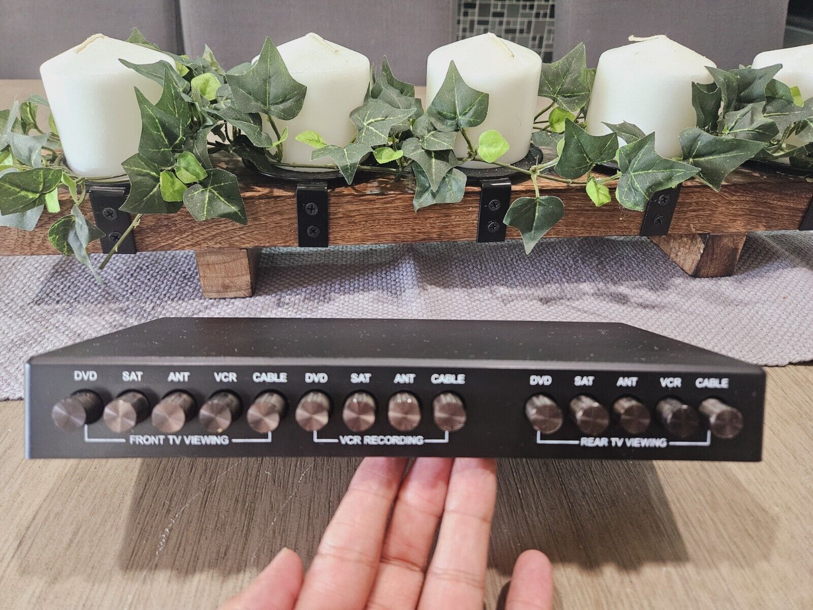 USED RV TV DVD SAT ACCESIABLE CONTRO PANEL