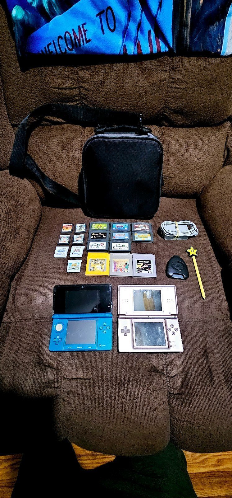Huge nintendo bundle gb, gba, ds, 3ds