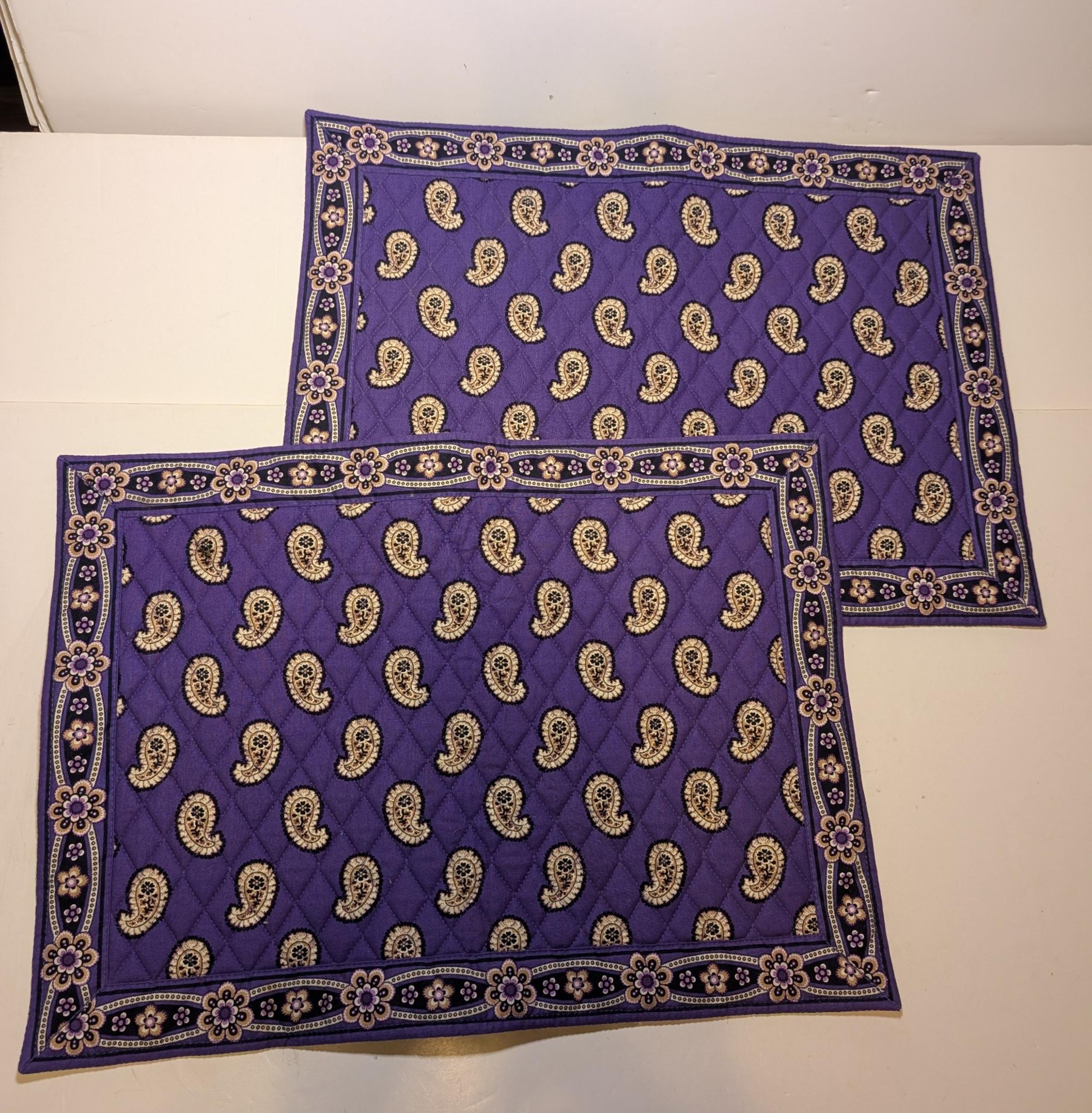 Vera Bradley Retired Simply Violent Placemats Set Of 2 Cotton Quilted Purple