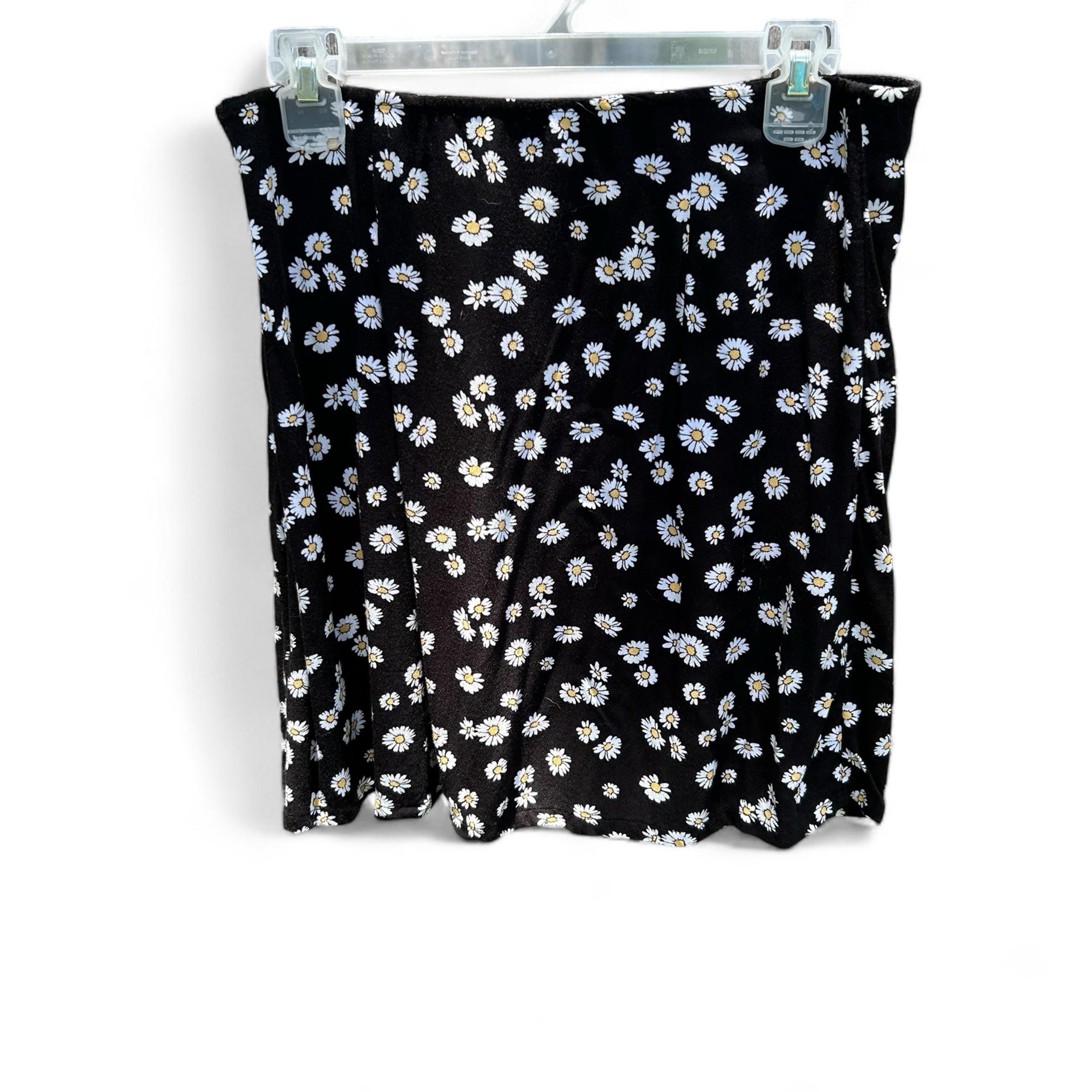 HOLLISTER black white floral ultra high rise mini skirt size large