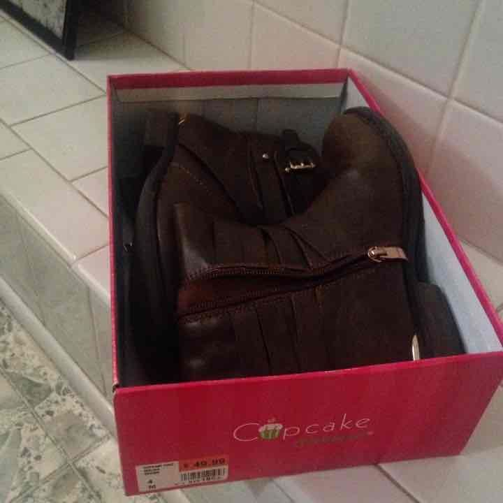 Grade school girls boots