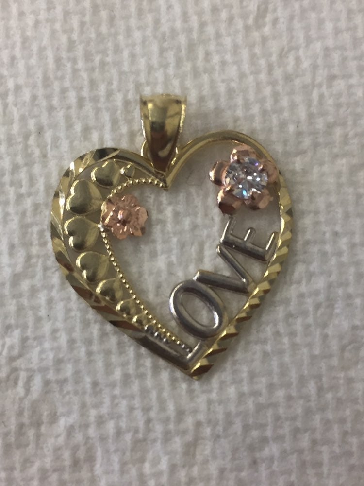 10k gold pendant