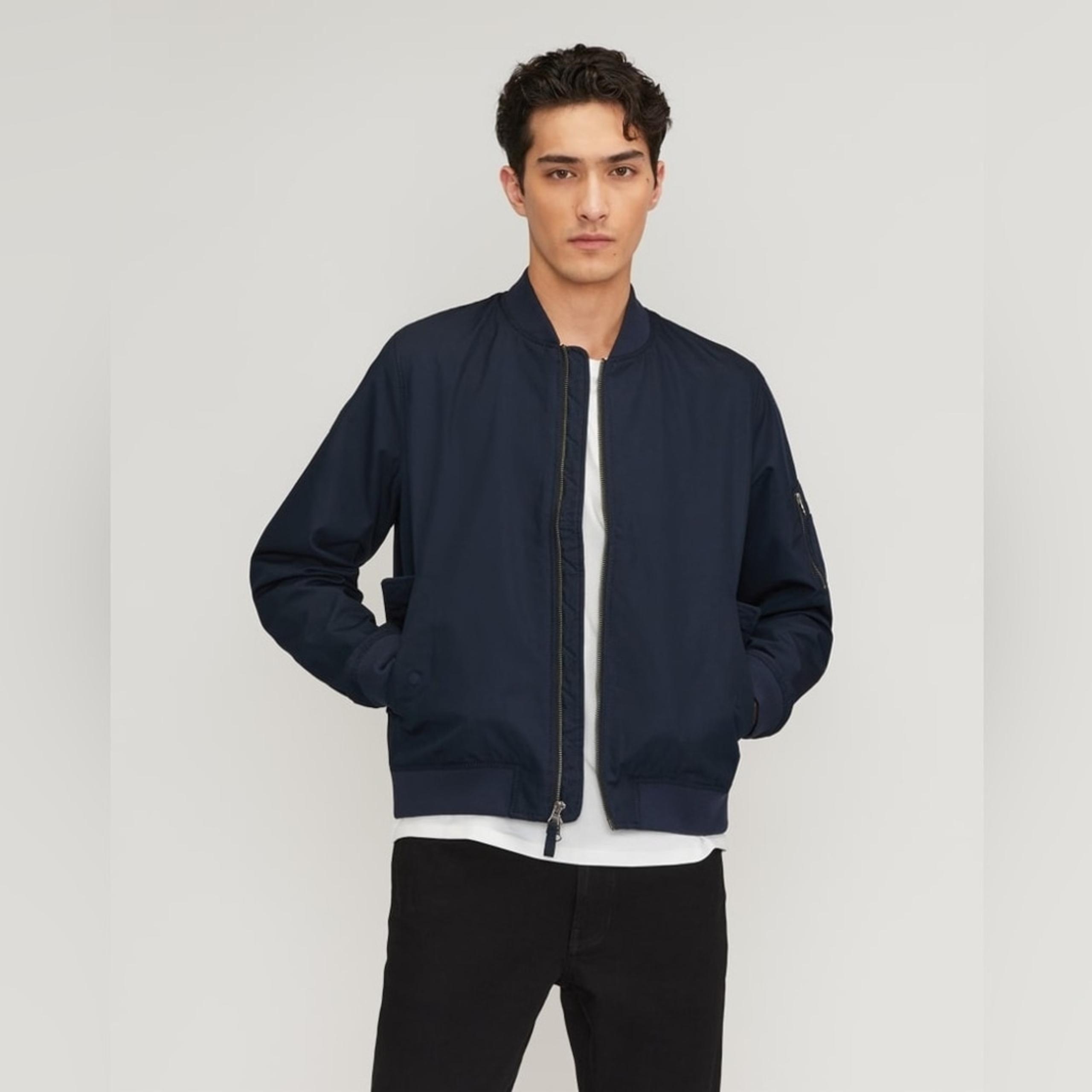 Everlane The Bomber Jacket | Uniform