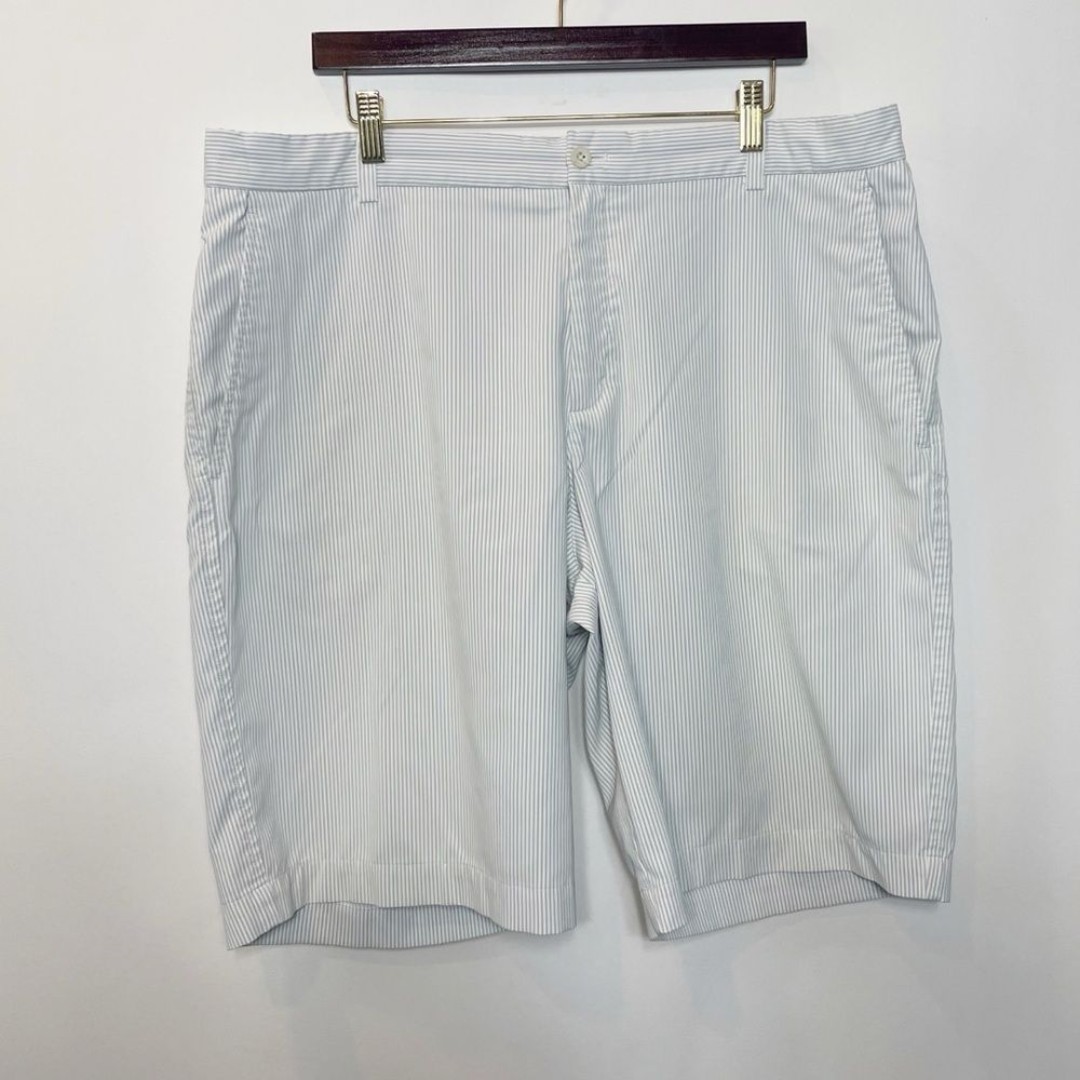 Nike Golf Dri-Fit Mens Size 38 Golf Shorts White & Gray Striped 400775-100