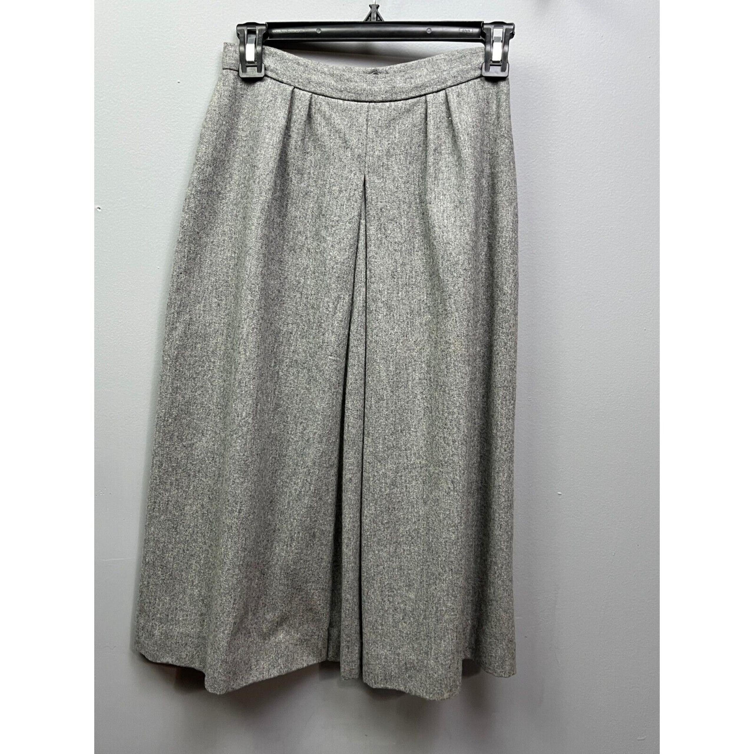 Vintage JH Collectibles gray Wool full skirt Womens size 6/7--fits more like a 2