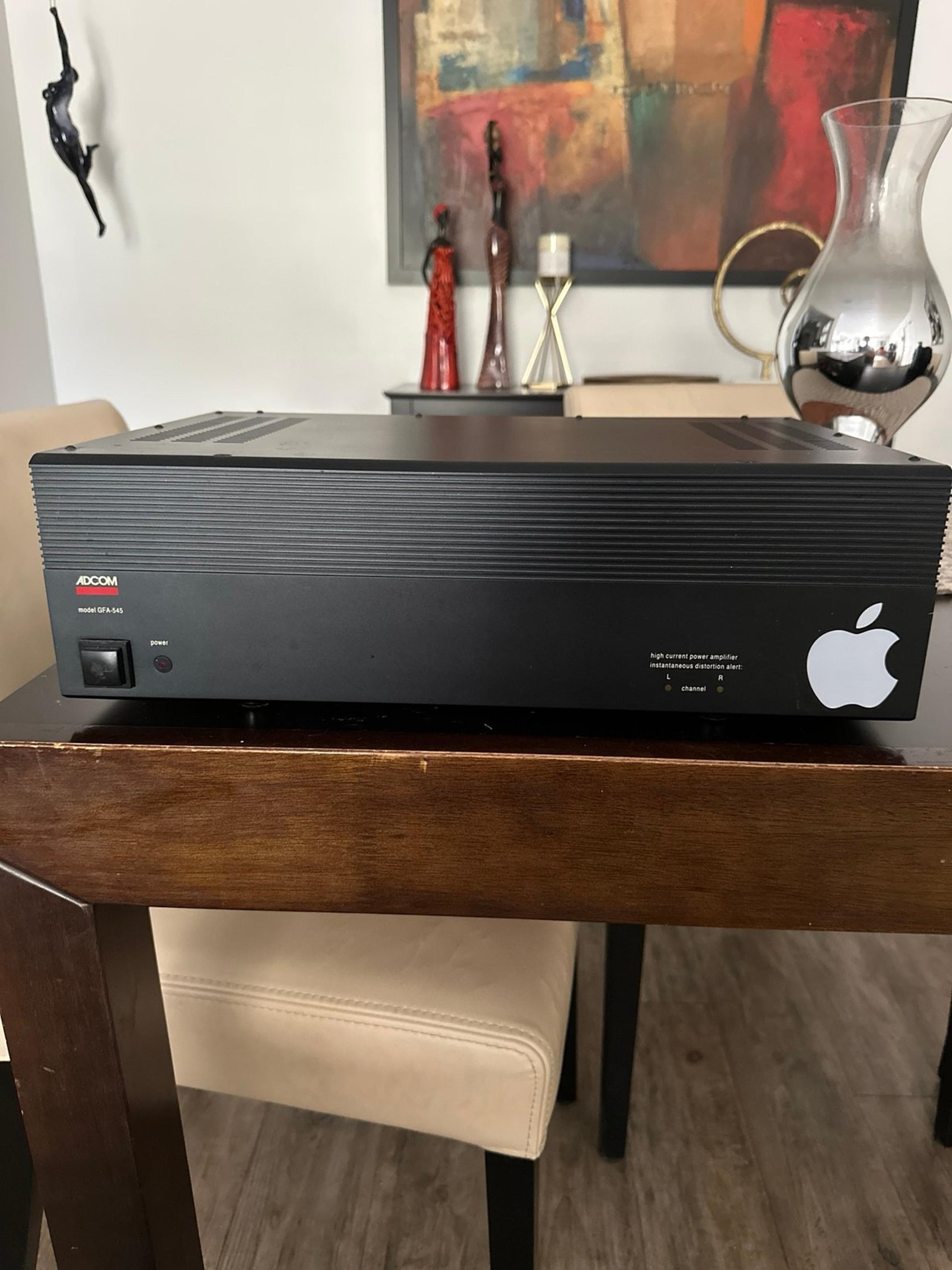 Adcom stereo amplifier model GFA-545