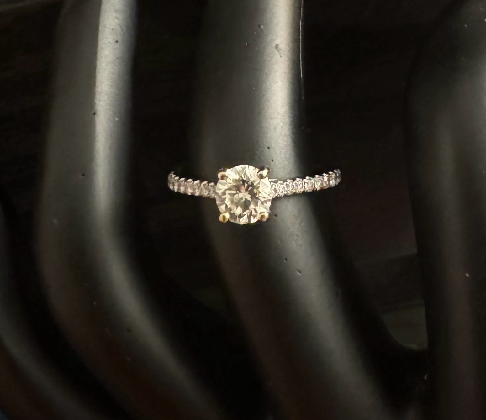 18k White Gold Natural Diamond Solitaire Ring