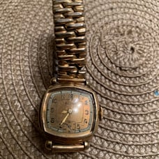 Womans watch Bulova vintage 12k plated