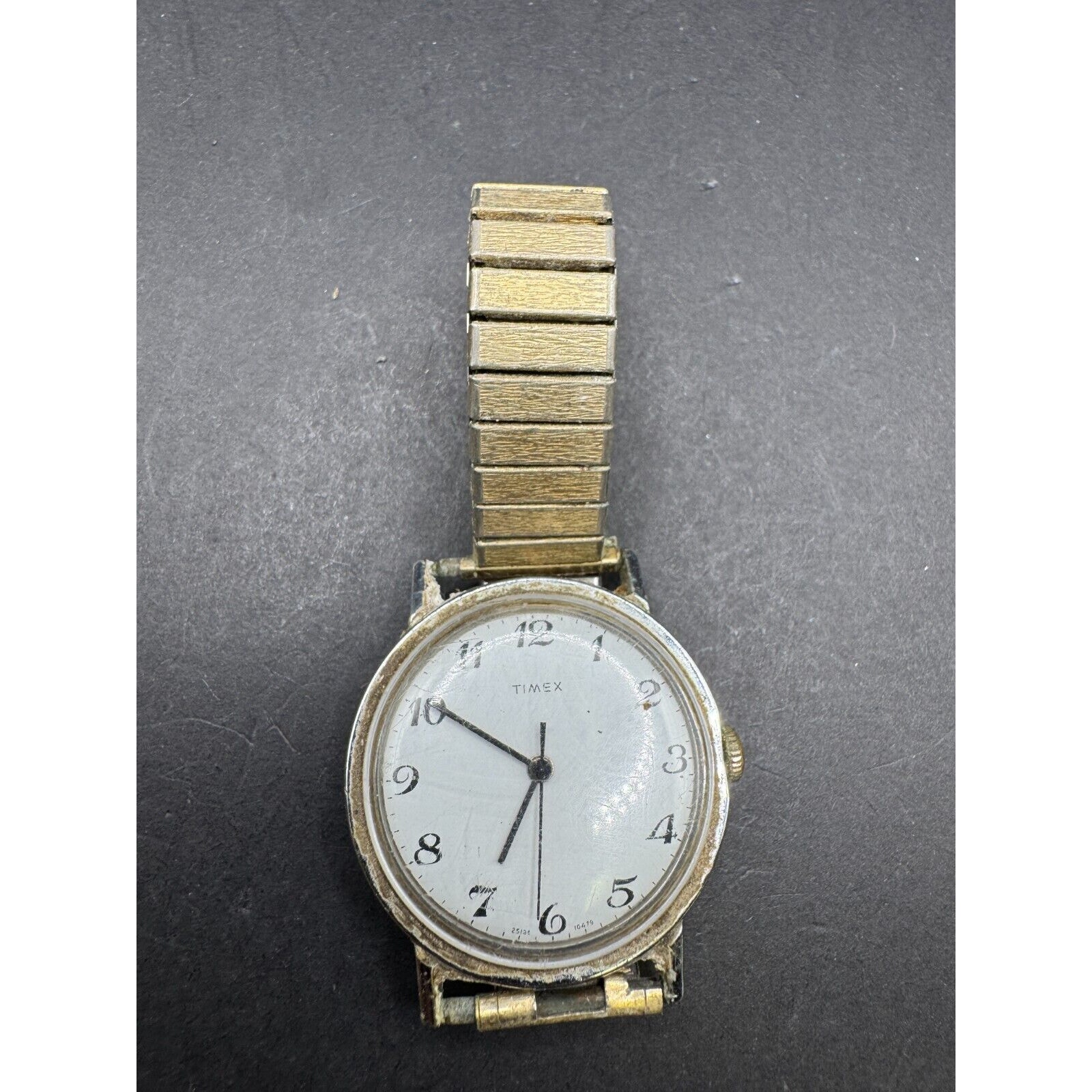 Vintage Men's 1980's Timex Windup Thick Crystal 25129-10479 Watch Gold Tone