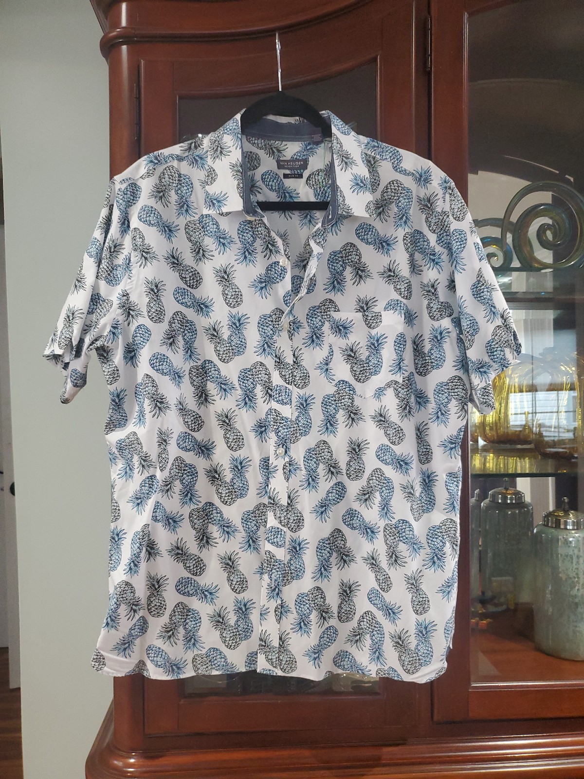 Van Heusen never Tuck Shirt size 17-17 1/2 new