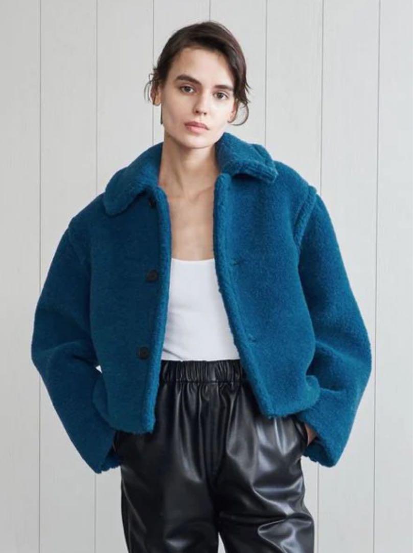 H BEAUTY&YOUTH Boa Cropped Coat