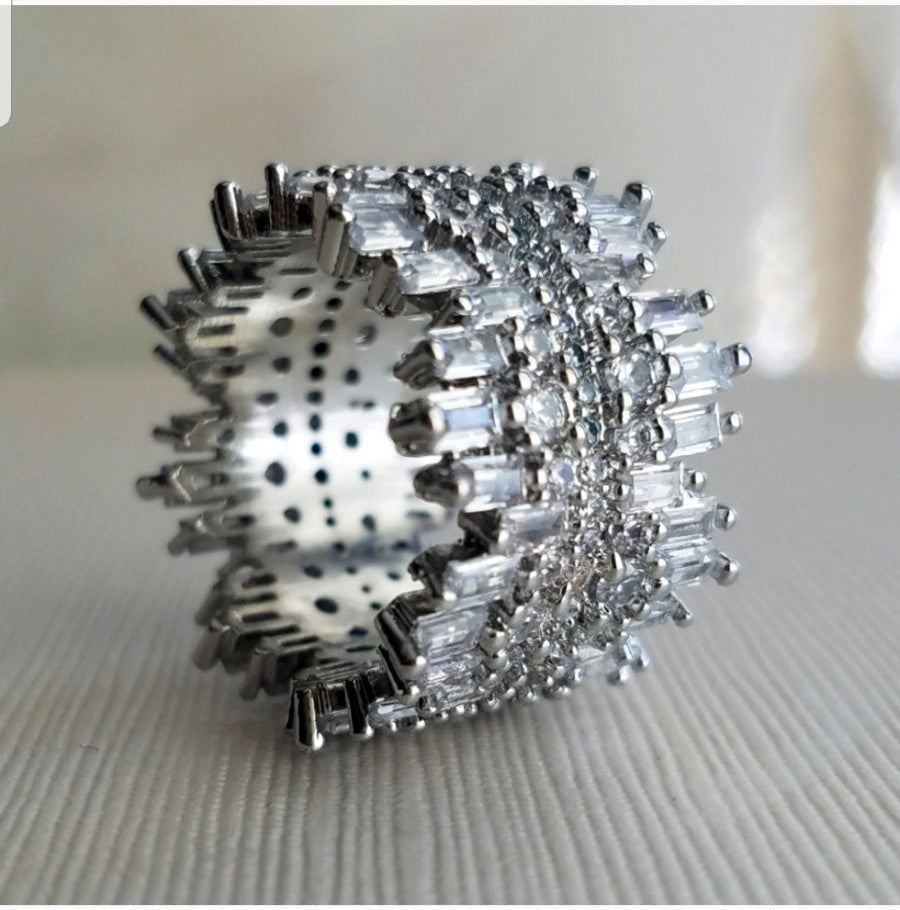 Swarovski Elements 925 Sterling Silver Statement Eternity Band NEW