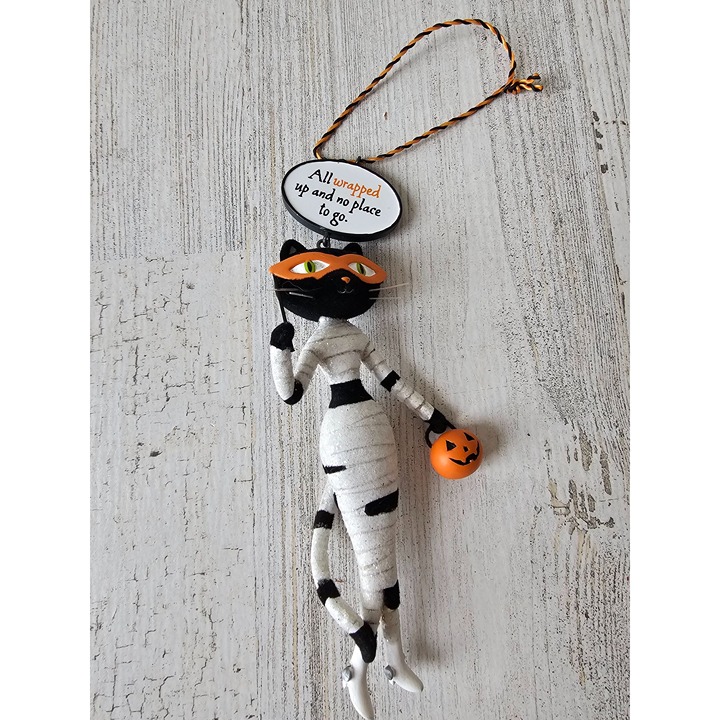 hallmark sassy Cat mummy ornament all wrapped up no place RARE felt unique Hallo