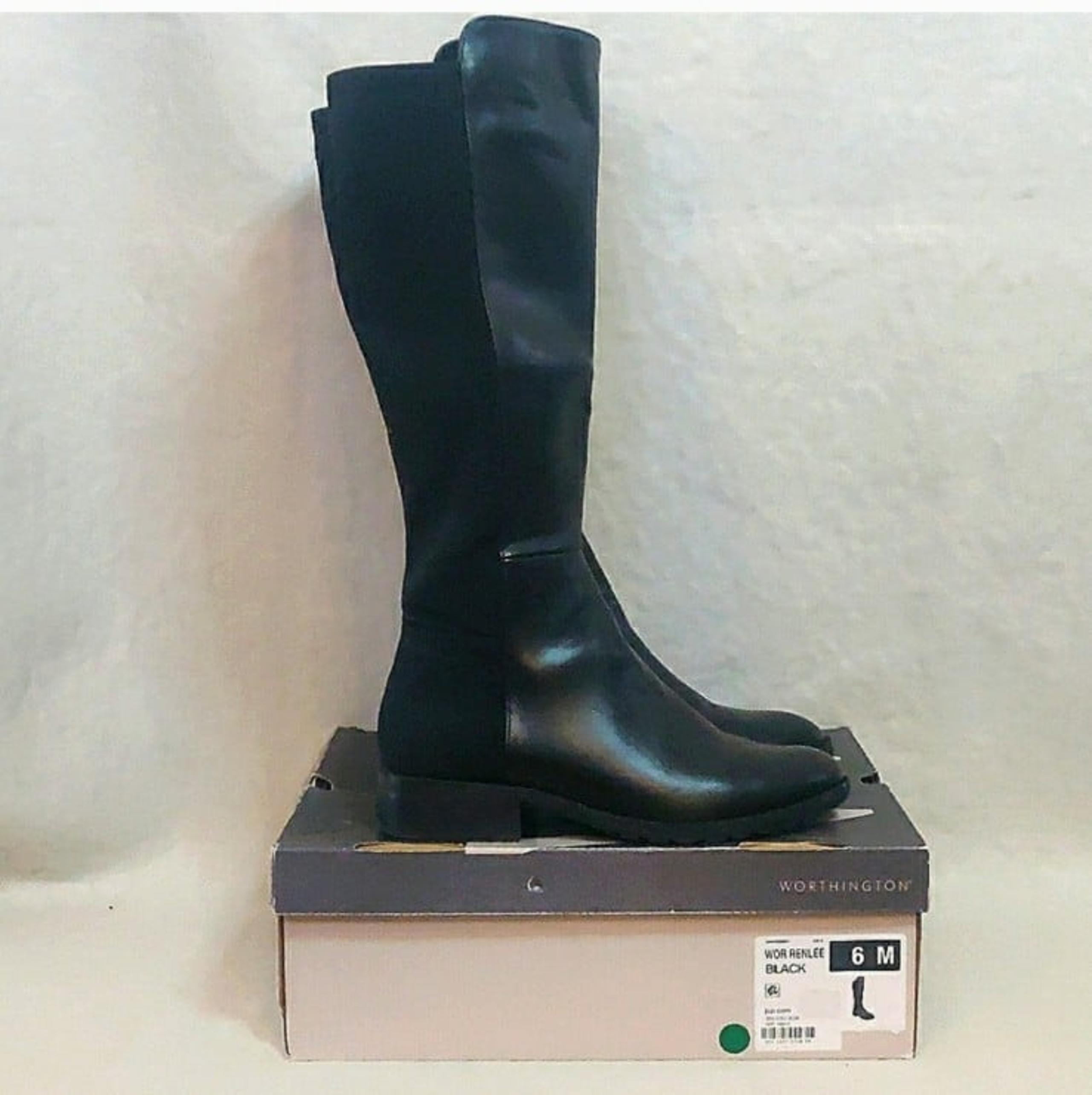 Worthington Womens Renlee Block Heel Boots. Size 6 M