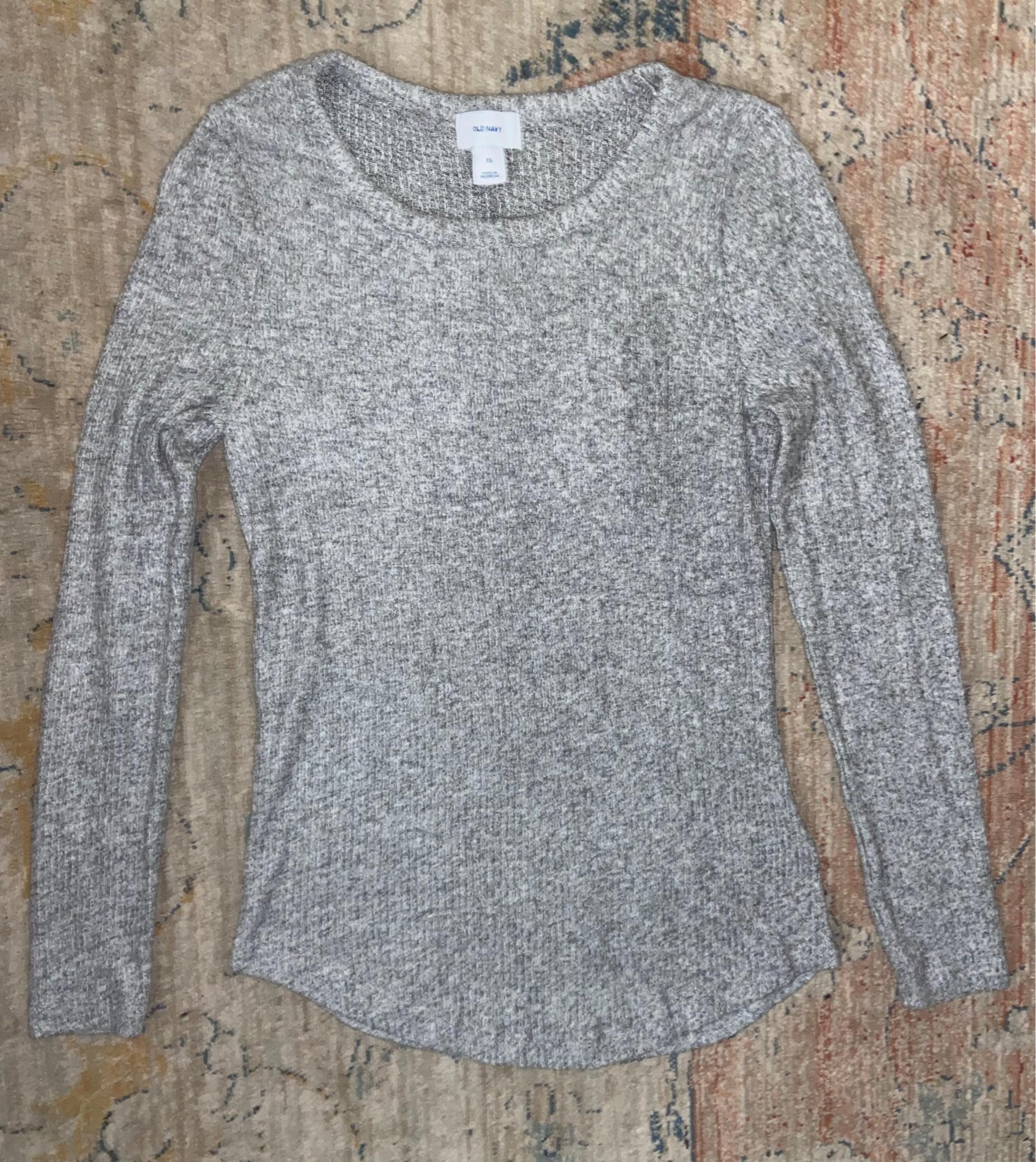 Old Navy Heather Grey Super Soft Knit Longsleeve Top