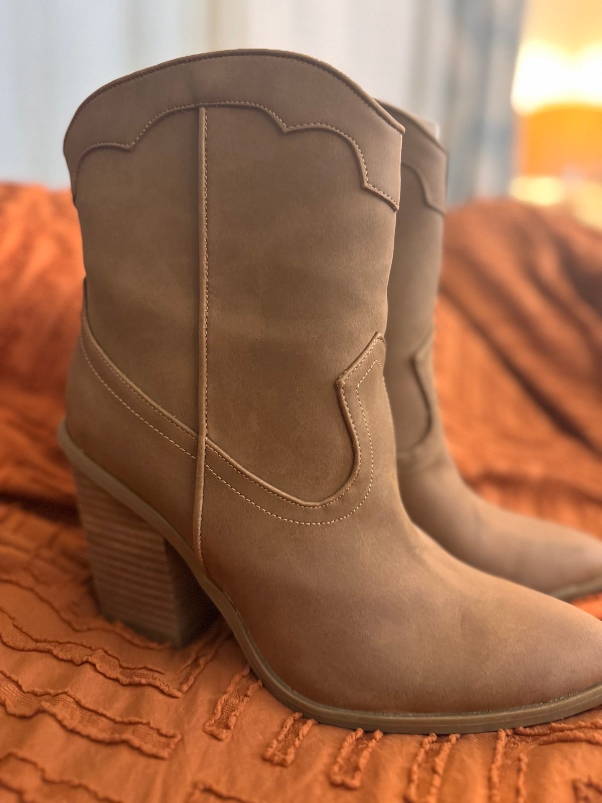 NWOT Suede Ankle Cowboy Boots sz10