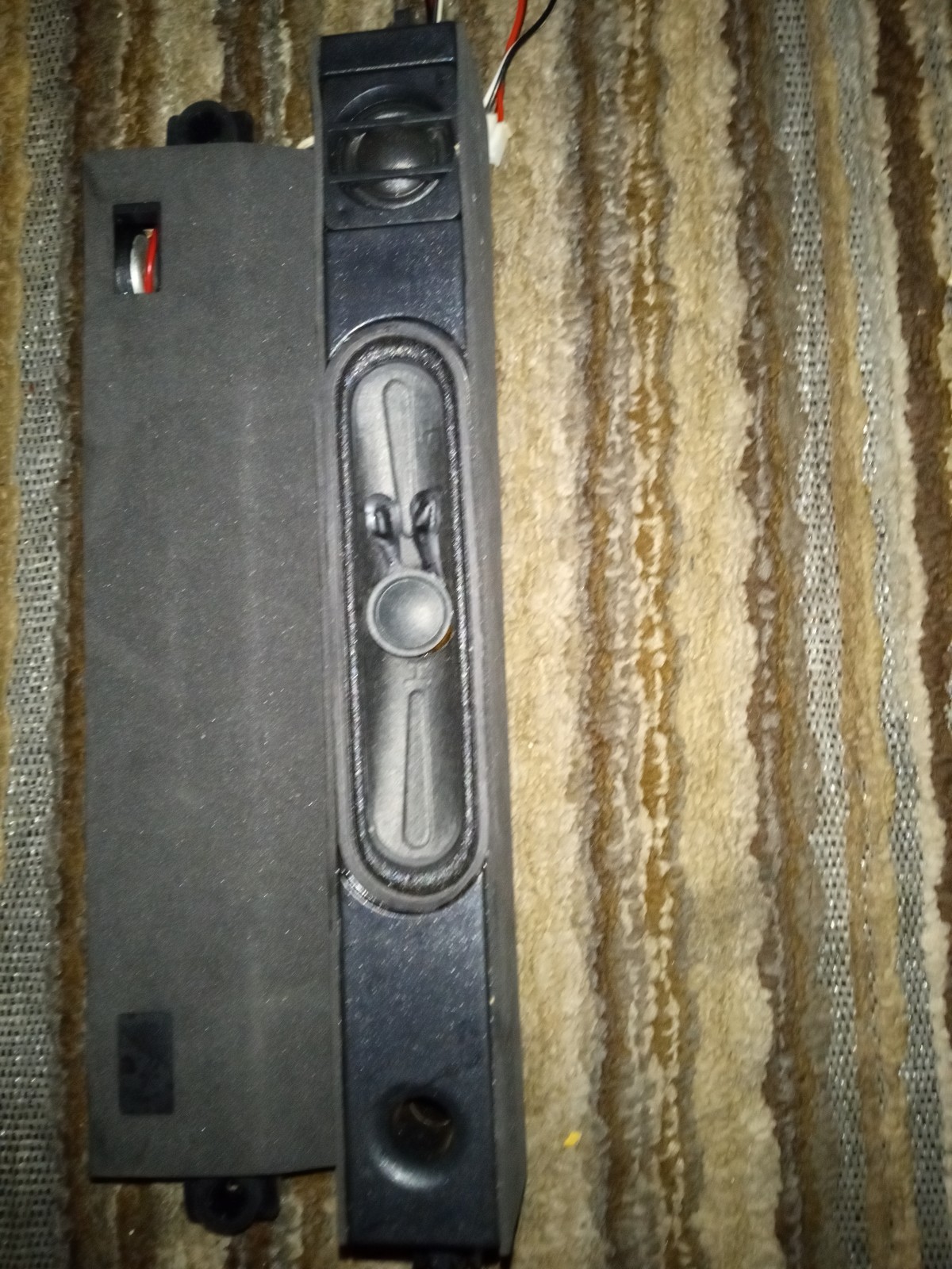 Different sets of TV speakers see pictures for model s