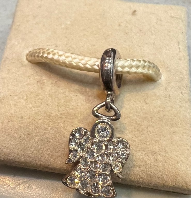 Chamilia charm