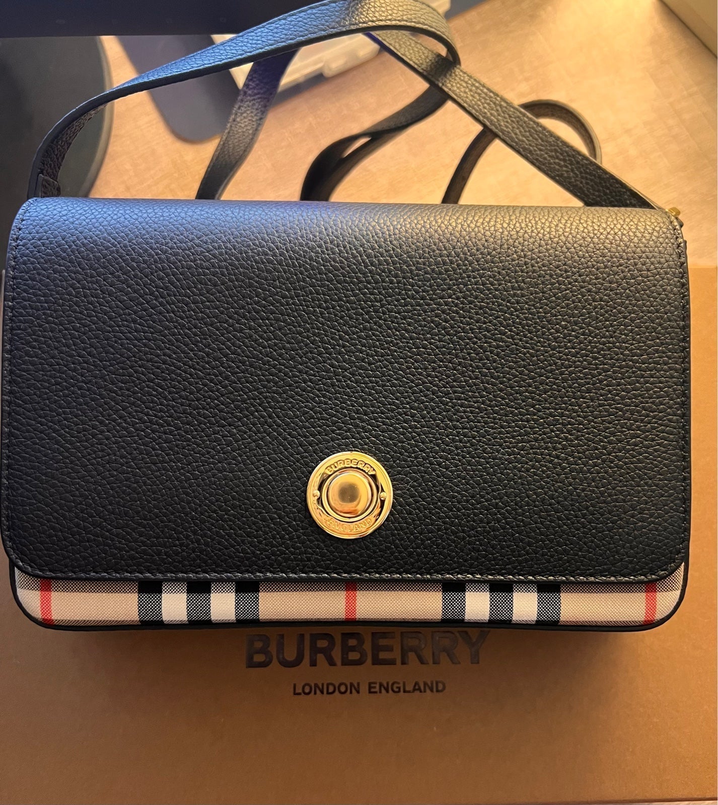 AUTHENTIC BURBERRY Vintage (NWT Check and Leather Mini Note Bag