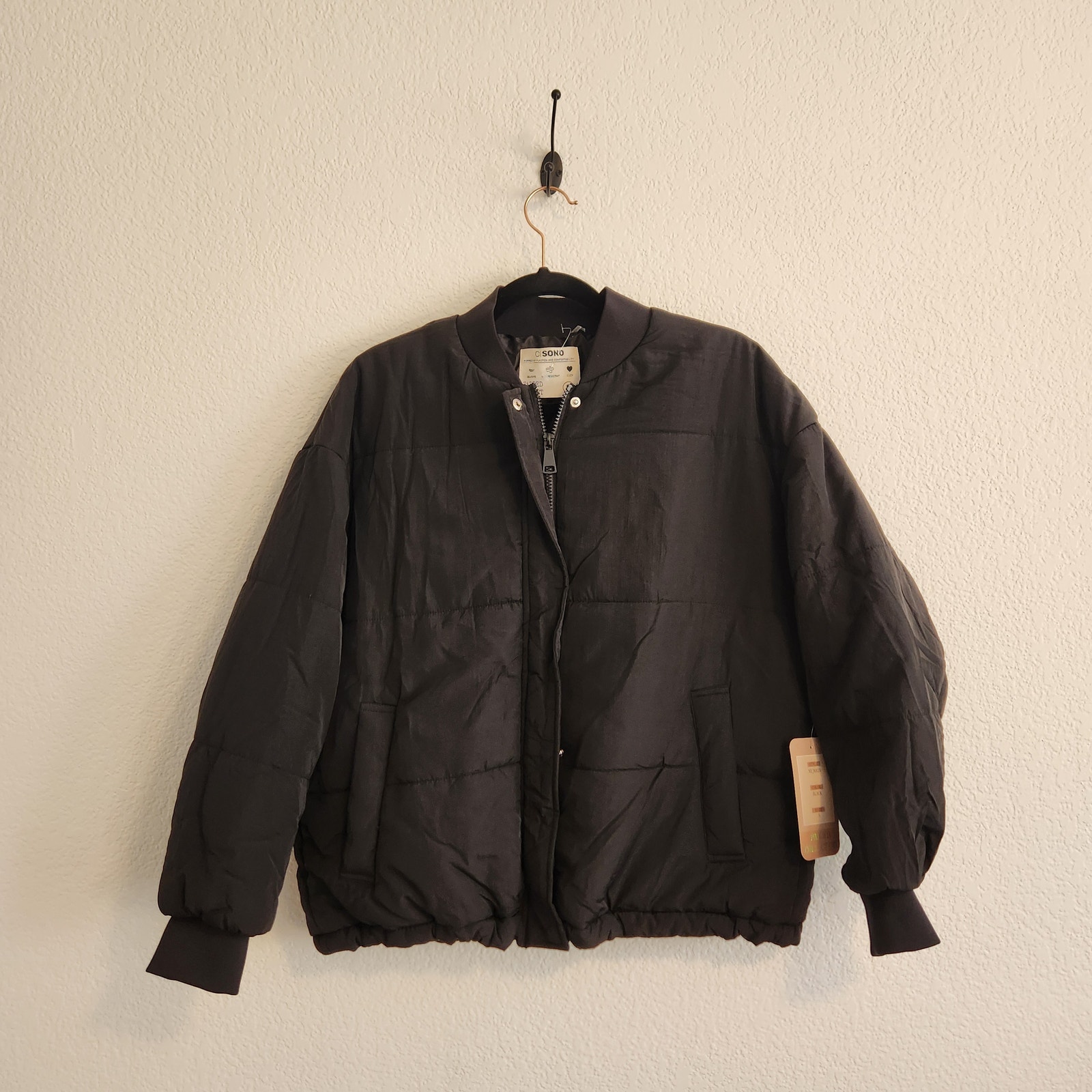 Cisono Women's Size Small Black Puffer Bomber Style Jacket NWT