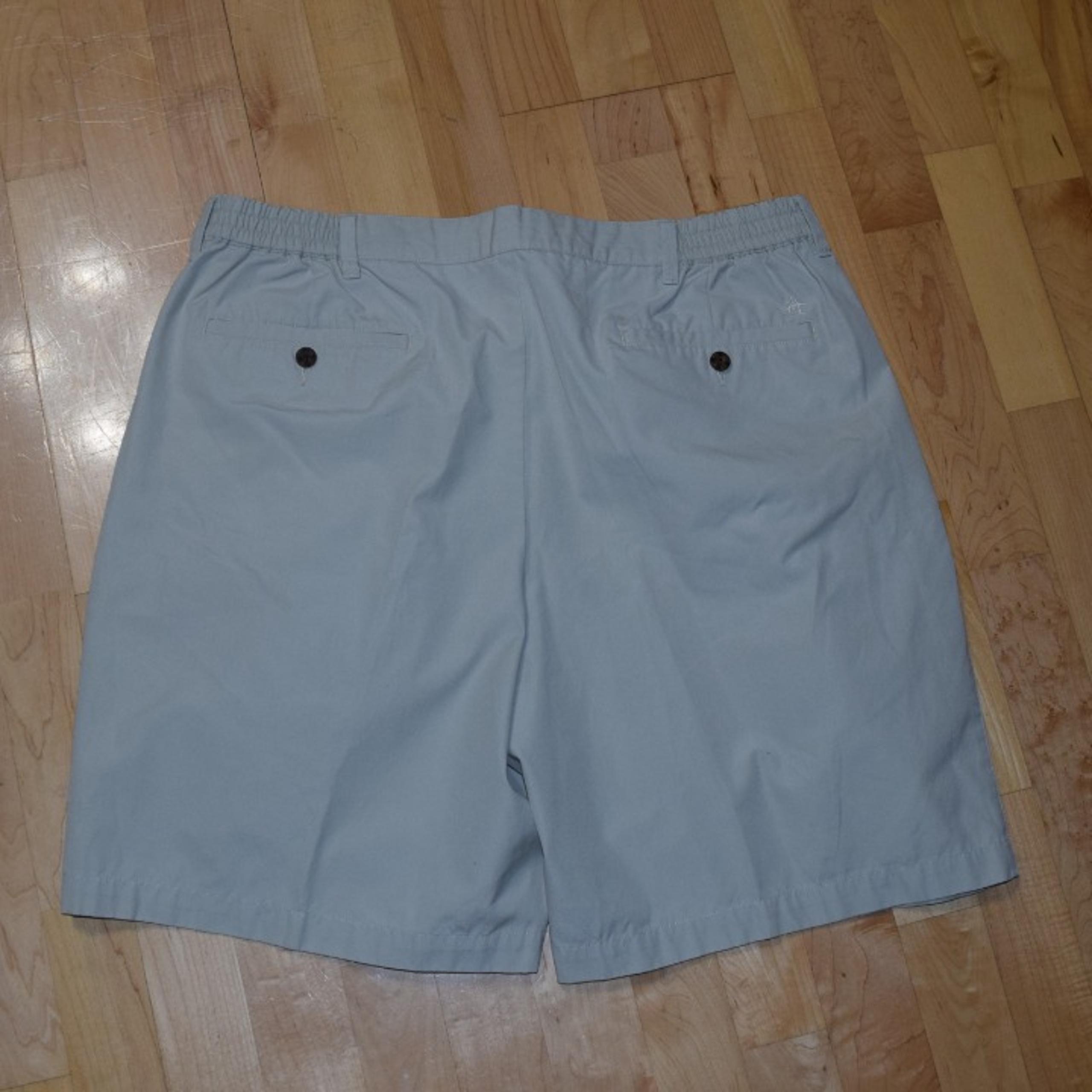 GRAND SLAM Men's Sz 38 Pleated Khaki Stretch Waist golf Shorts