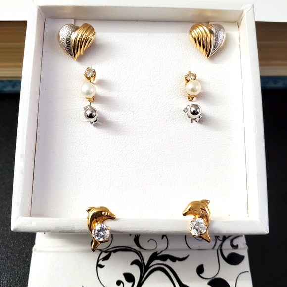 5 Pairs of 14K Gold Earrings