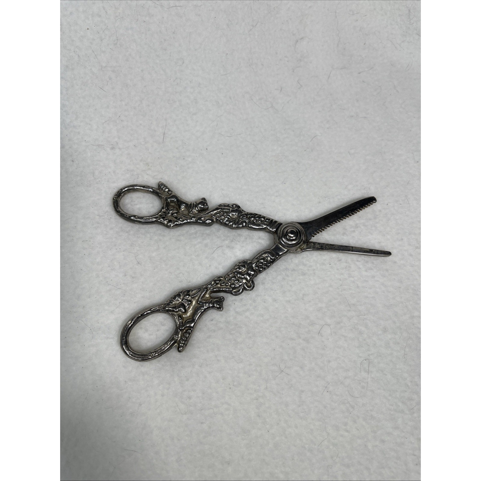 Vintage Silver Plated Grapes, Vines, and Foxes Scissors,Sheers 5 3/4