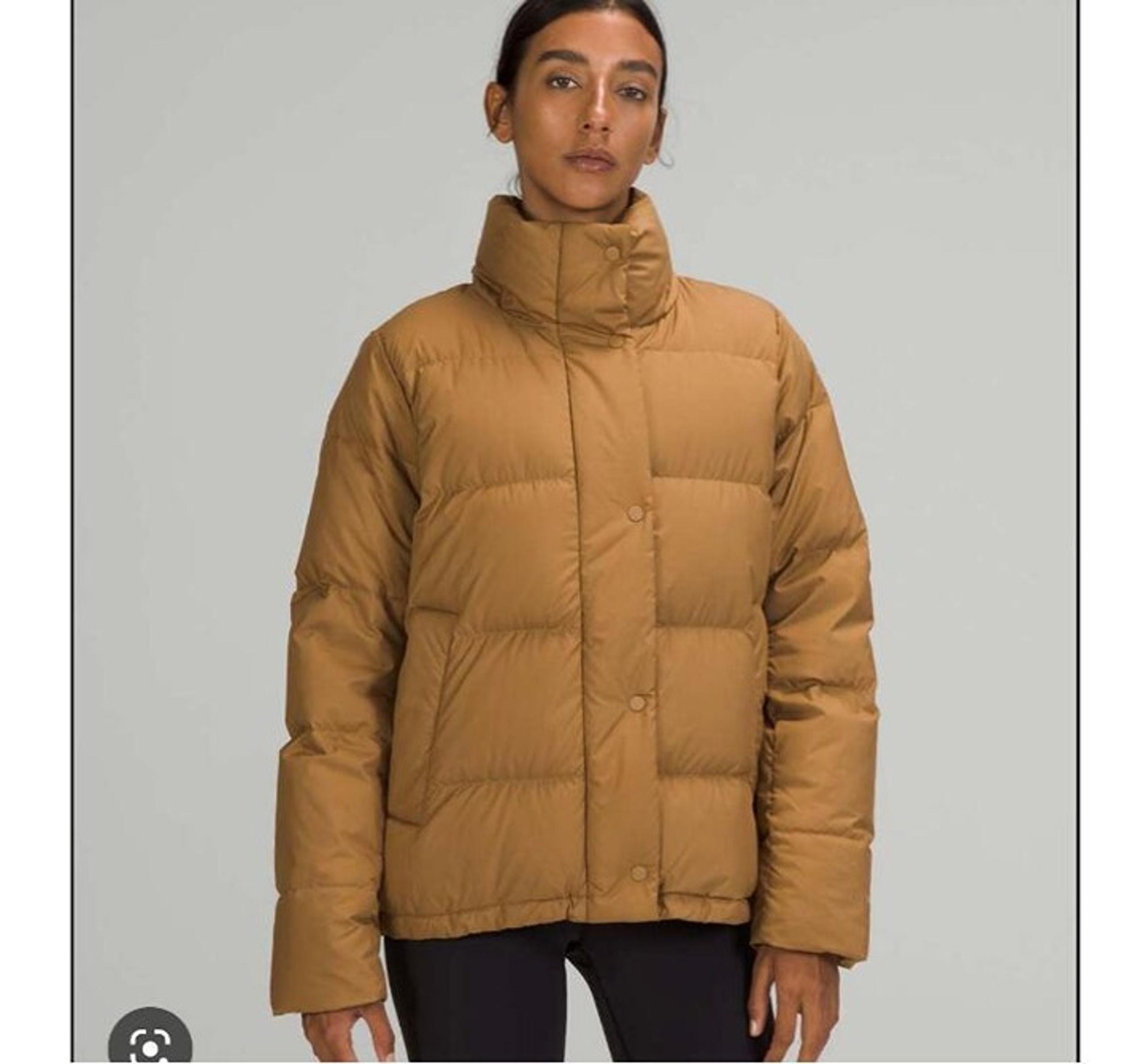 lululemon athletica Bold Beige Wunder Puffer coat