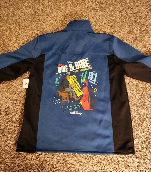NWT Run Disney 2022 Wine & Dine Half Marathon Jacket Soul Size XL - NWT!