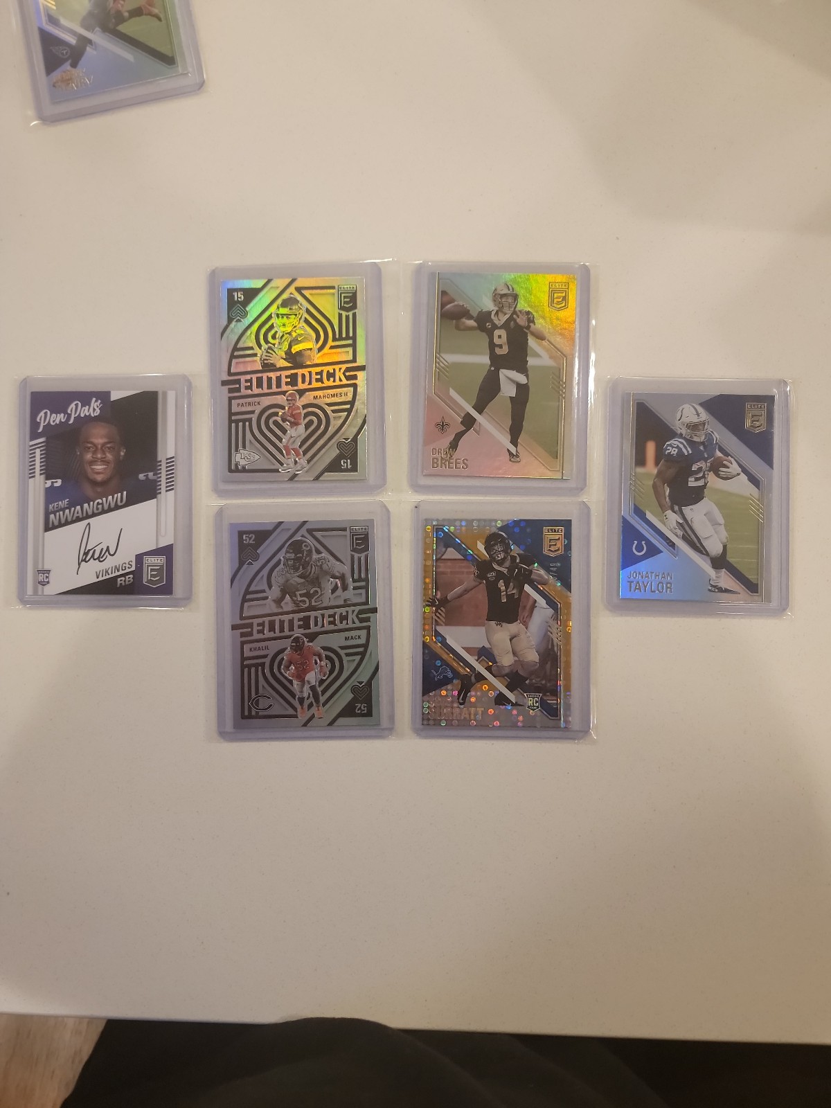 Elite NFL 2021 Trading Lot