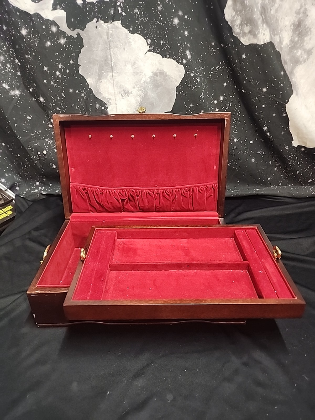 International Silver Company Red Velvet Lined Jewelry Box Chest Floating Tray