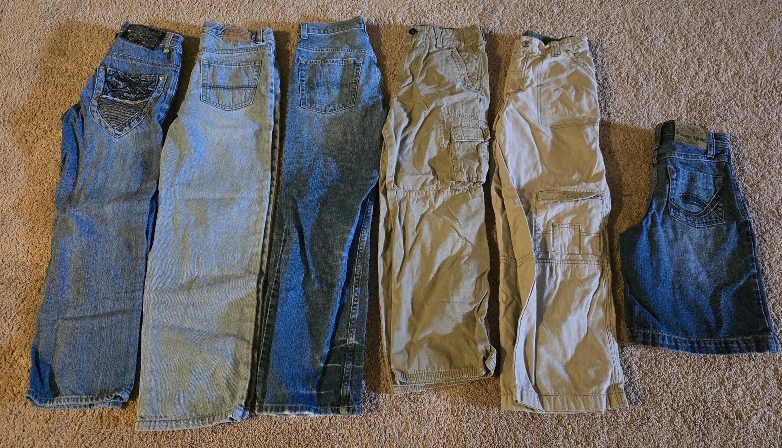 Boys huge Lot of pants. Jeans. Shorts. Cargo pants. GYMBOREE. SIZE 10/12