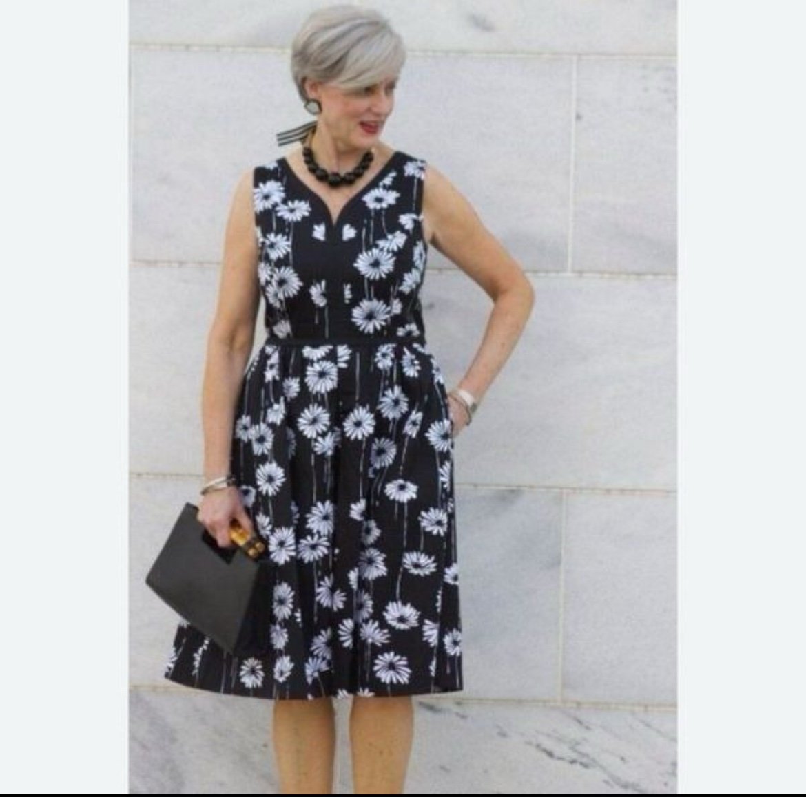 Talbots Womens Size 10 Black Daisy Print Midi Dress Sleeveless