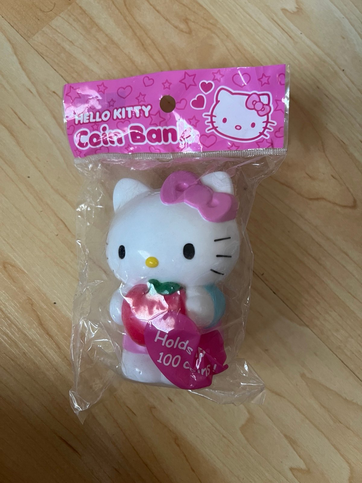 Vintage Sanrio Hello Kitty Plastic Coin Bank NIP