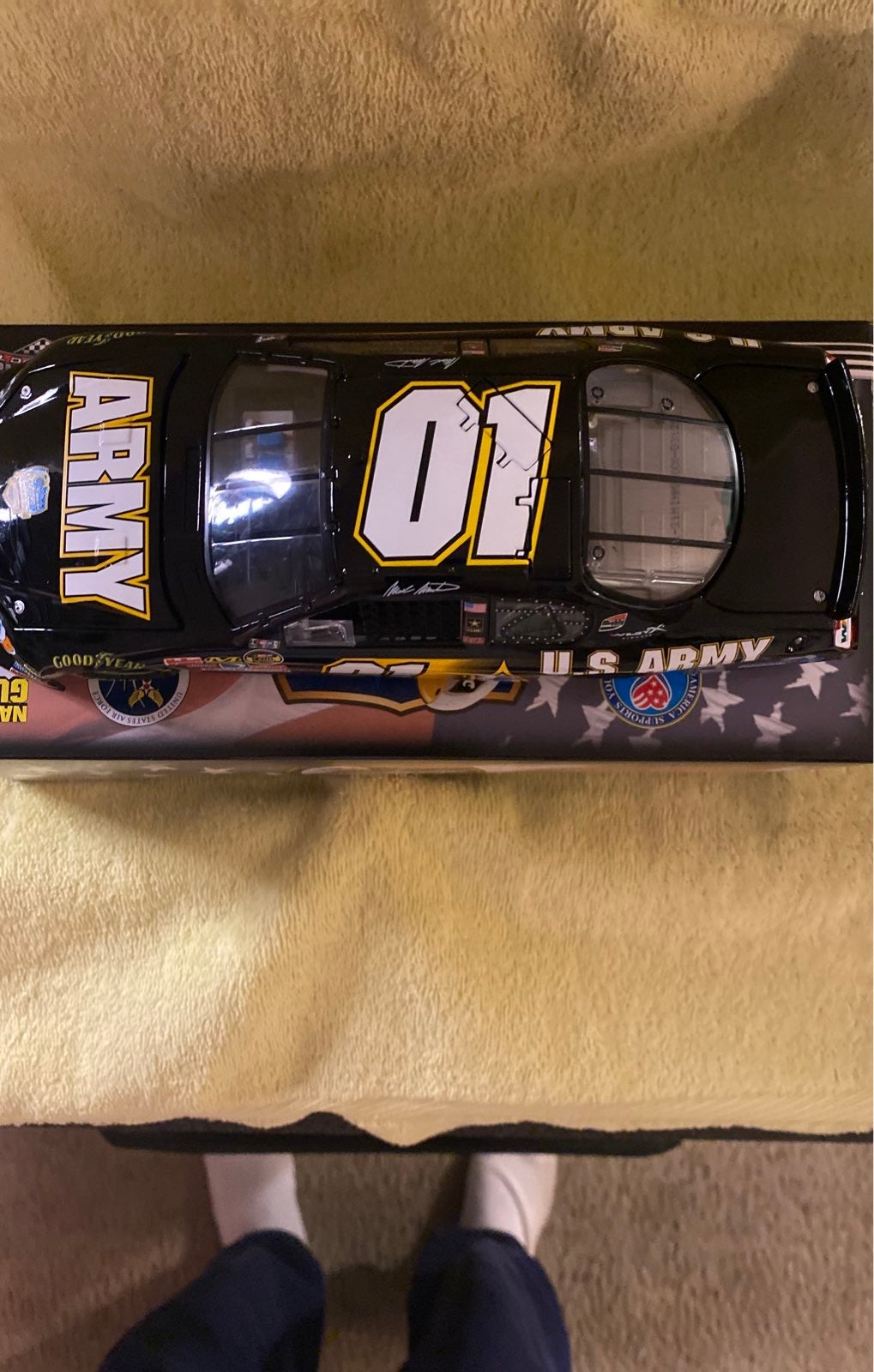 Mark Martin Army / American Heroes Monte Carlo SS 1.24 Scale Diecast