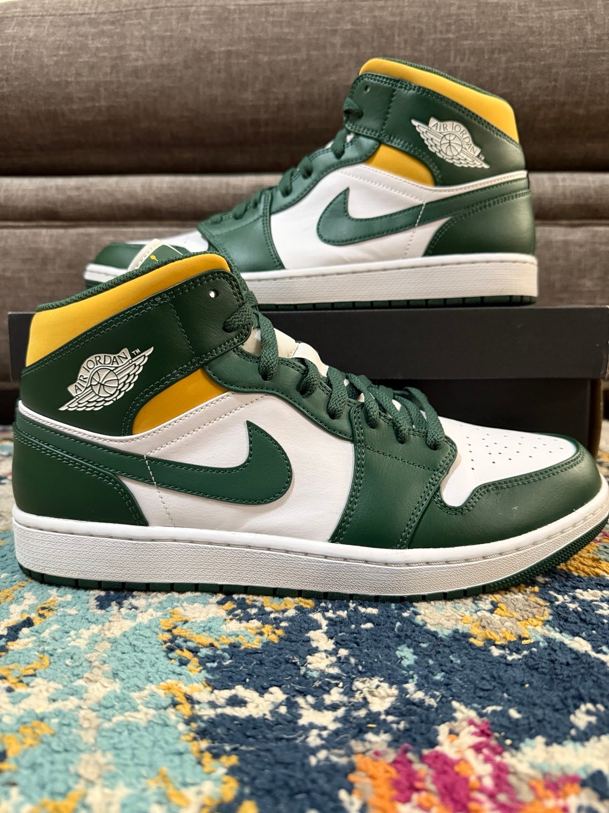 Nike Air Jordan 1 Mid “Sonics”